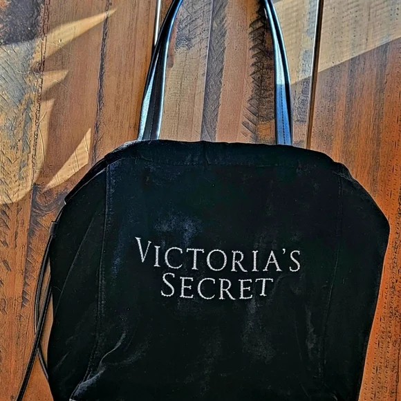 Victoria's Secret Limited Edition Velvet Drawstring Tote - Picture 2 of 4